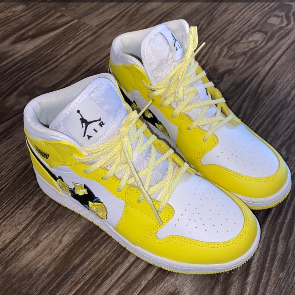 SOLD - Picture 3 of 4